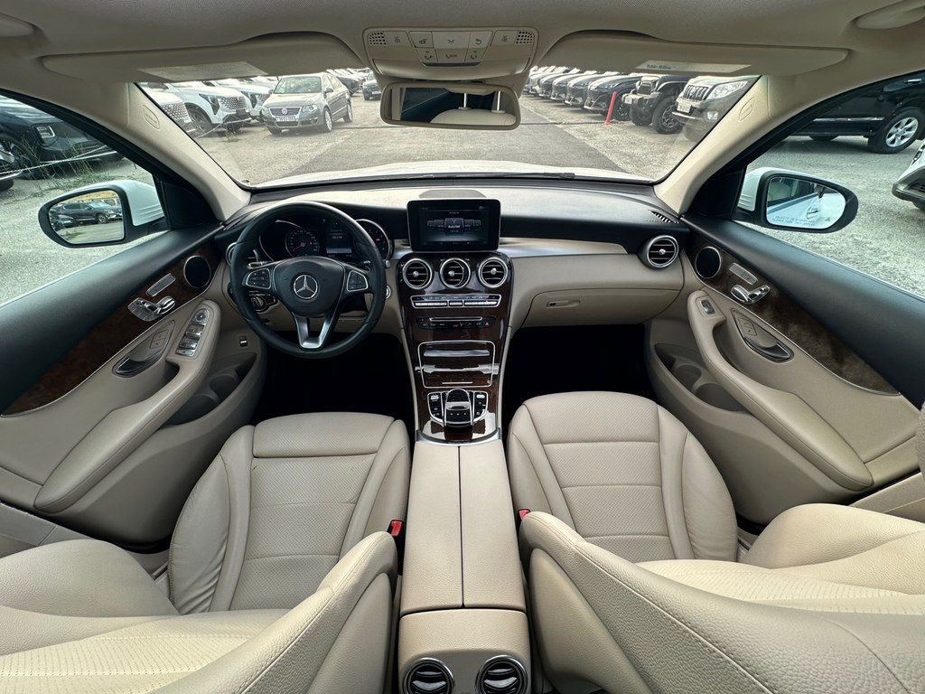 Mercedes GLC 300 4MATIC Coupe, 2.0 L, 2017 il, 131 000 km — Avtomobillər, Bakı (8)