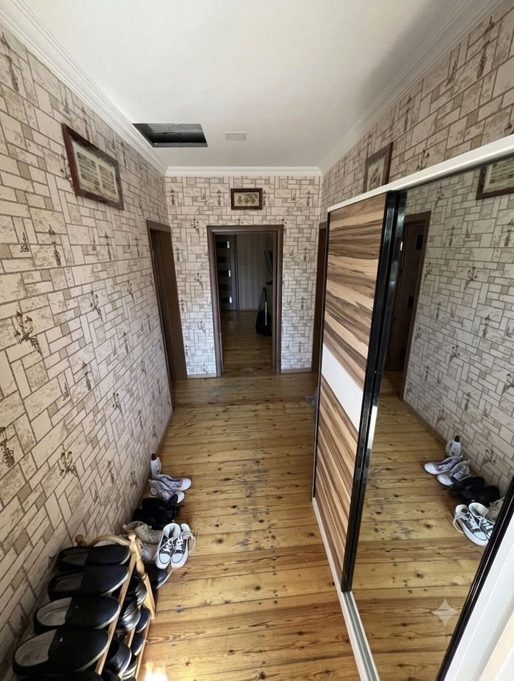 Geniş və işıqlı yaşayış evi təqdim olunur. Şəkillərdən göründüyü kimi — Daşınmaz əmlak, Bakı (8)