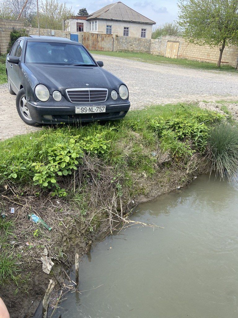 Mercedes E 200, 2.0 L, 2001 il, 570 000 km — Avtomobillər, Beyləqan (11)
