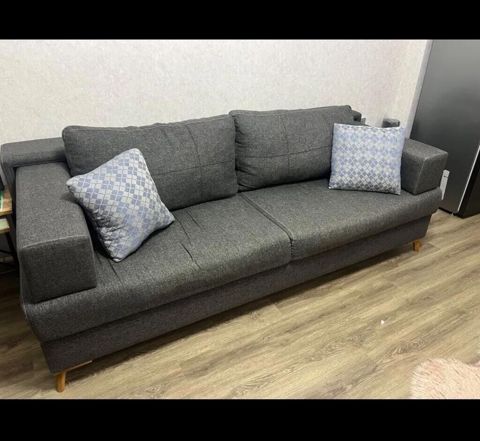 Divan satilir 110azn qiymet sondur bugün satılmalidi unvan genclik — Bakı