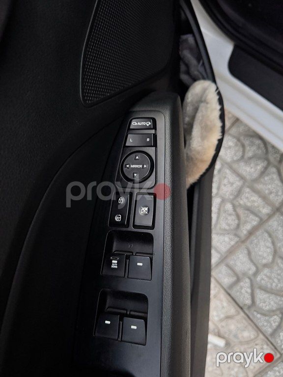 Hyundai Avante, 1.6 L, 2017 il, 71 000 km — Avtomobillər, Bakı (9)