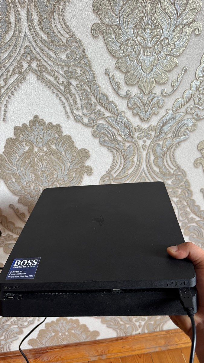 Playstation 4 Slim 500GB — Oyun konsolları, Bakı