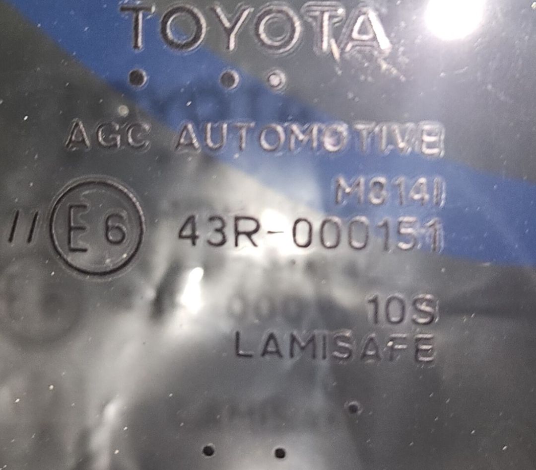 Toyota Camry ön şüşəsi — Ehtiyat hissələri və aksesuarlar, Bakı (2)