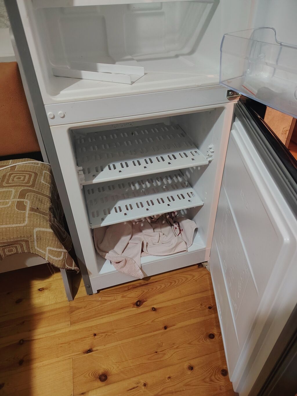 Xarab 2 qapılı Indesit Soyuducu Satılır, rəng - Gümüşü — Soyuducular, Bakı