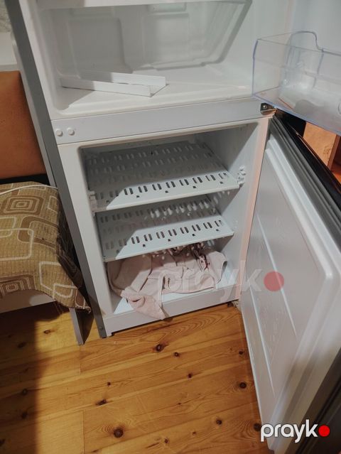 Xarab 2 qapılı Indesit Soyuducu Satılır, rəng - Gümüşü