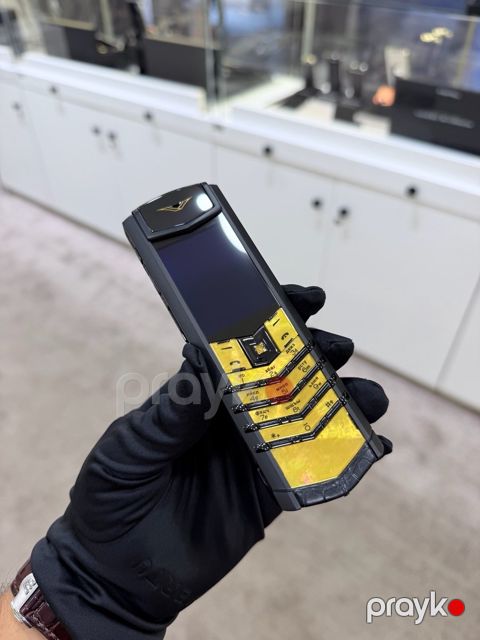 Vertu Signature S Design Sapphire Yellow Gold Black Alligator 4GB — Bakı
