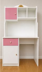 Ağ-çəhrayı uşaq/yazı masası və güzgülü komod dəsti Xüsusiyyətlər: - — Furniture