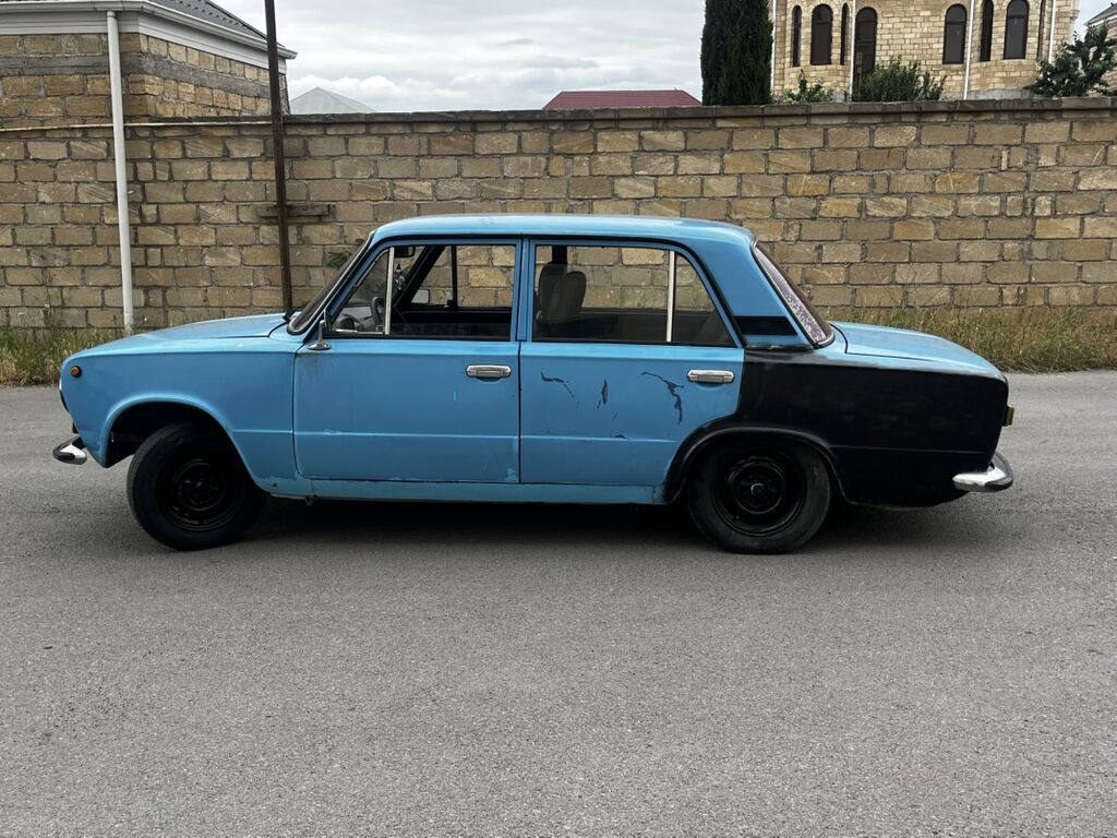 VAZ/Lada klassik sedan təqdim olunur. Avtomobil 4 qapılı kuzova — Avto, Bakı (2)