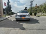 Mercedes E 230, 2.3 L, 1997 il, 123 450 km — Avtomobillər