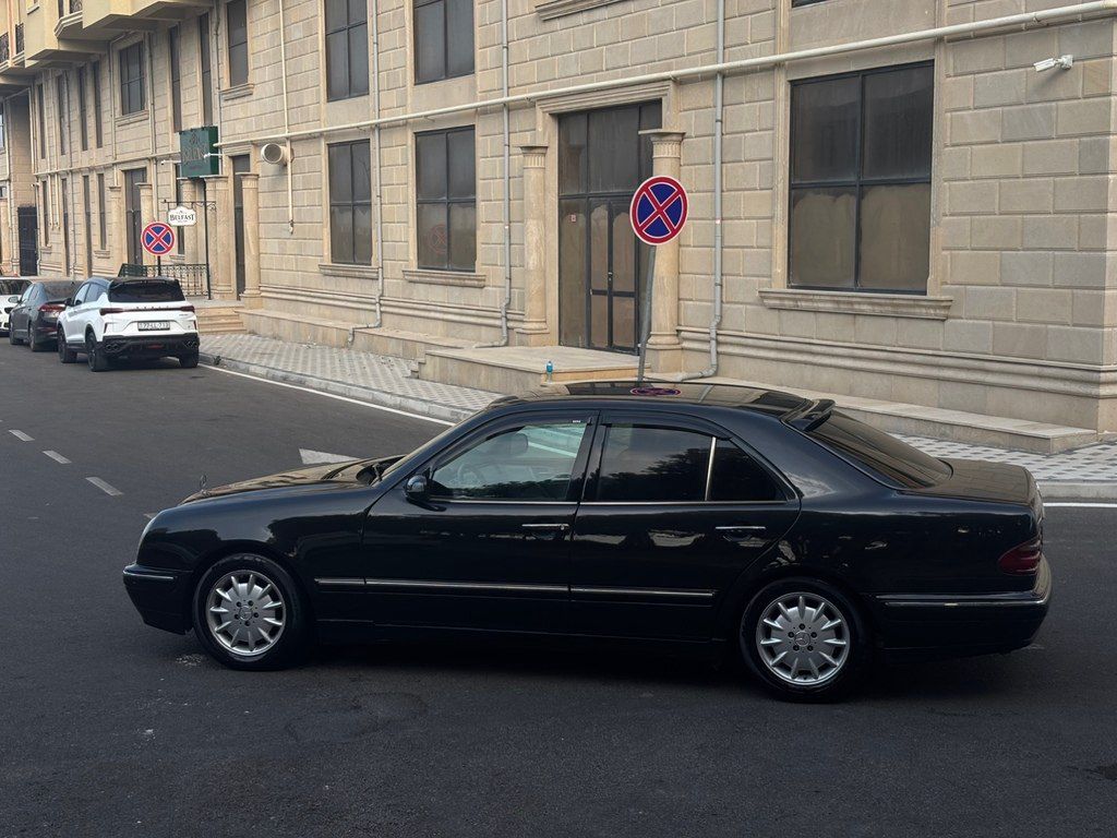 Mercedes E 220, 2.2 L, 2001 il, 345 621 km — Avtomobillər, Sumqayıt (9)