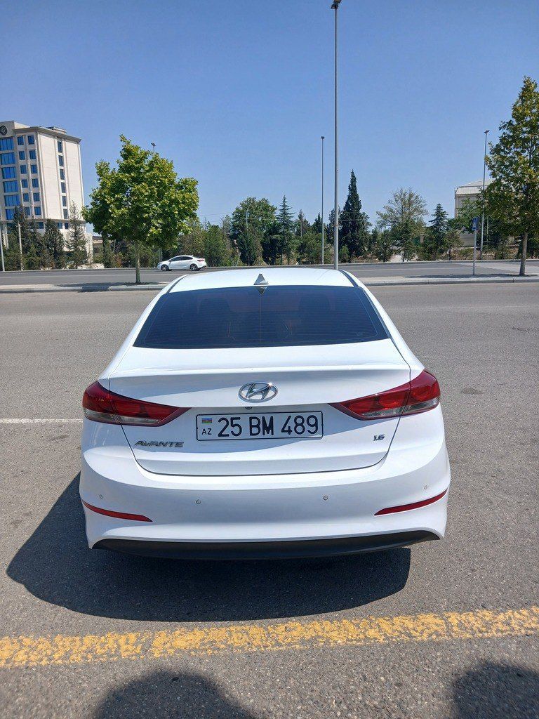 Hyundai Avante, 1.6 L, 2017 il, 198 000 km — Avtomobillər, Gəncə (4)