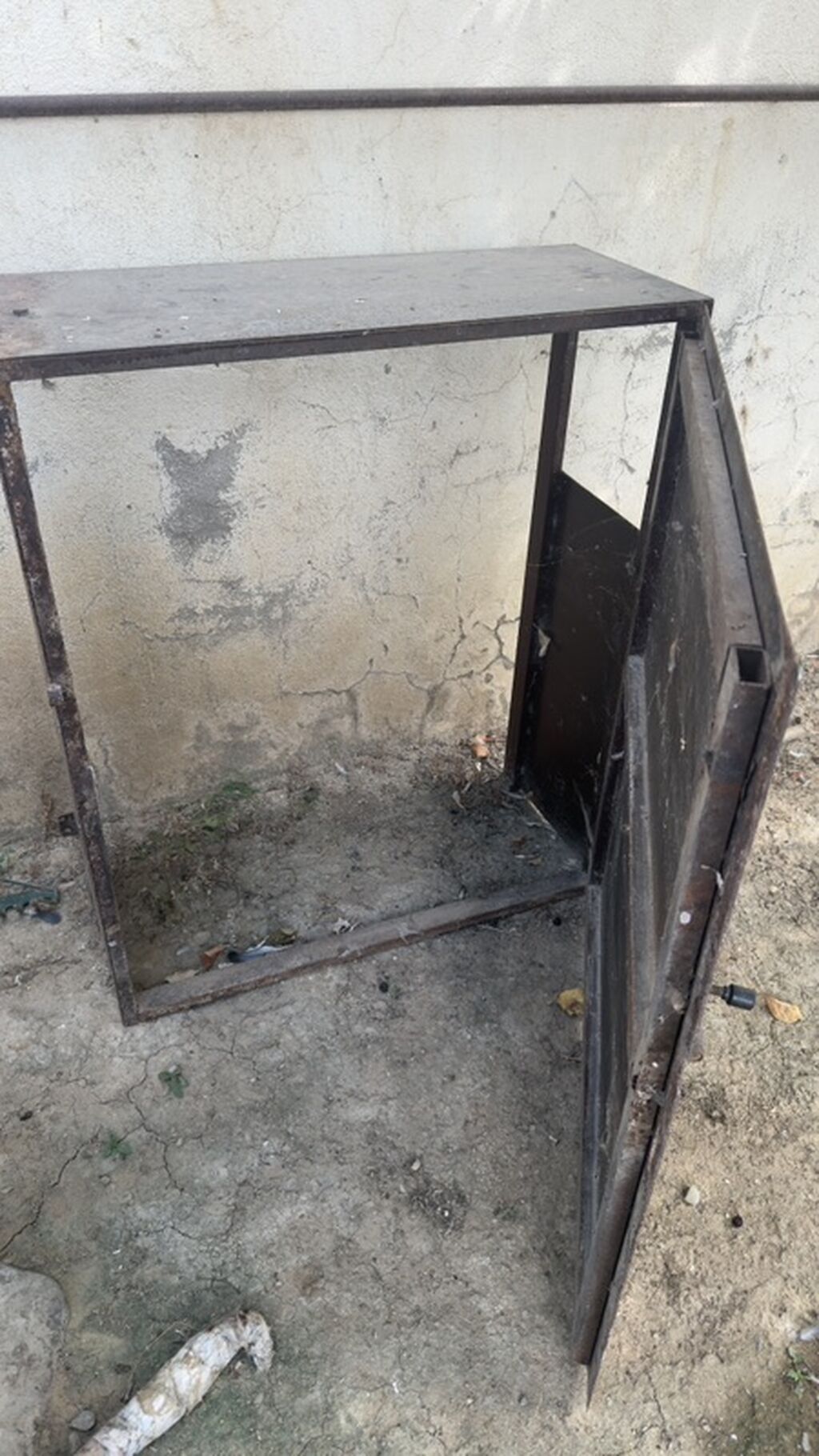 Metal şkaf/kutubus - Material: qalın metal konstruksiya, qaynaq — Mallar, Digah (2)