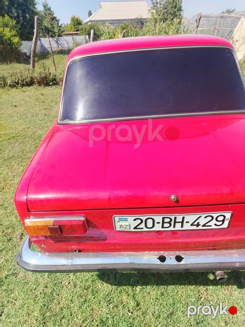 VAZ 2101 “Jiquli” – klassik sedan - Korpus: 4 qapılı sedan, parlaq