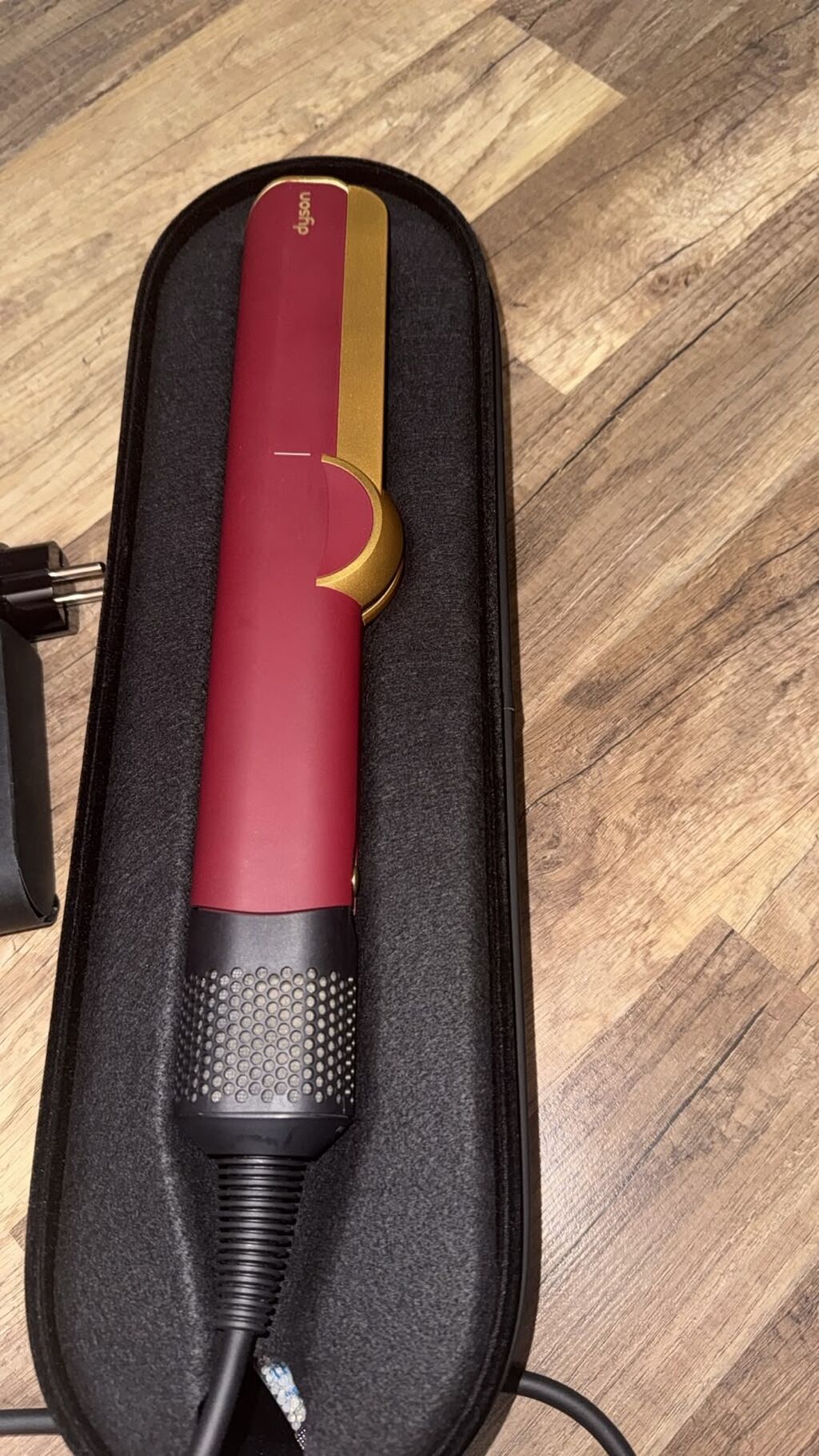 Məhsul: Dyson Corrale simsiz saç ütüsü (xüsusi rəng: qırmızı/qızılı) — Elektronika, Bakı