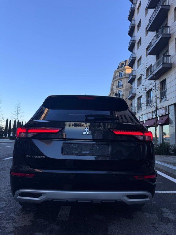 Mitsubishi Outlander, 2.5 L, 2022 il, 125 000 km — Avtomobillər, Bakı (4)