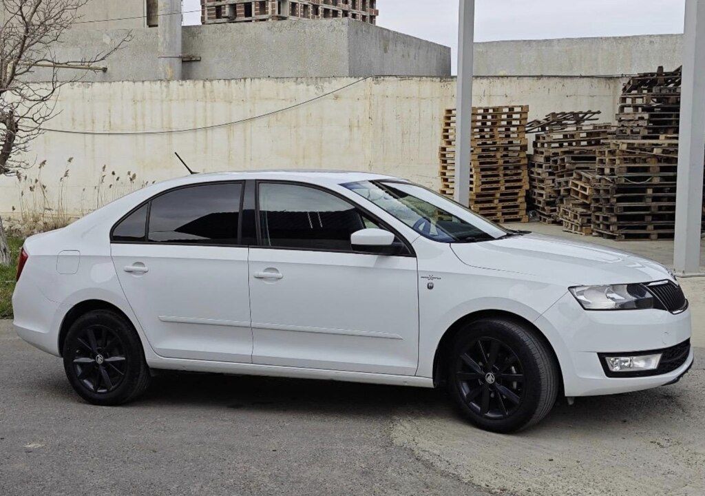 Skoda Rapid, 1.6 L, 2016 il, 243 000 km — Avtomobillər, Bakı (6)