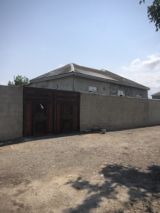 Həyət evi, Yergüc kəndi — Daşınmaz əmlak
