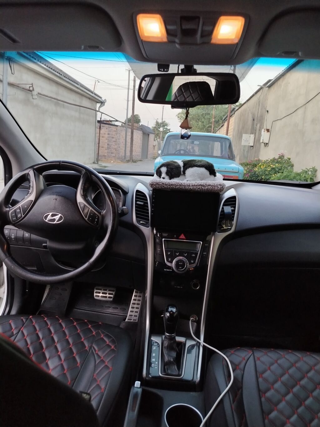 Hyundai i30 hetçbek, ağ rəngdə, müasir və dinamik kuzov xəttlərinə — Avto, Xudat (3)
