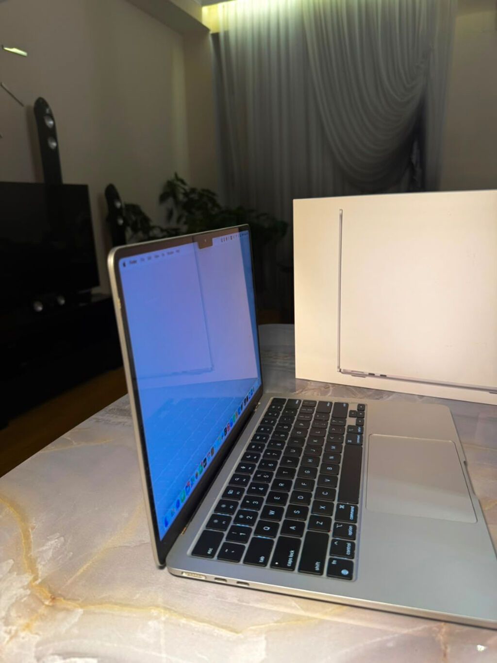 Apple MacBook Air 13.6" (M2) – Silver . İdeal vəziyyətdə Apple Macbook — Elektron kitablar, Bakı (3)
