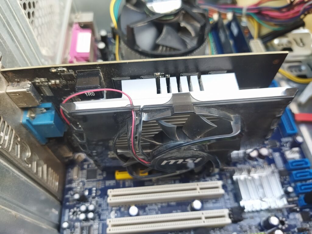 🖥️ Köhnə nəsil PC — ehtiyat hissələri üçün 📌 Prosessor: Intel Pentium — Elektronika, Bakı (9)