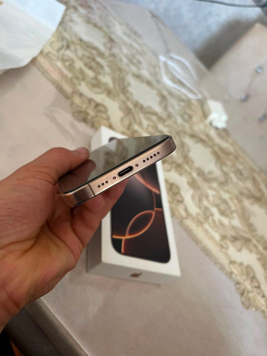 Apple iPhone 16 Pro White Titanium 128GB/8GB — Smartfonlar, Bakı (3)