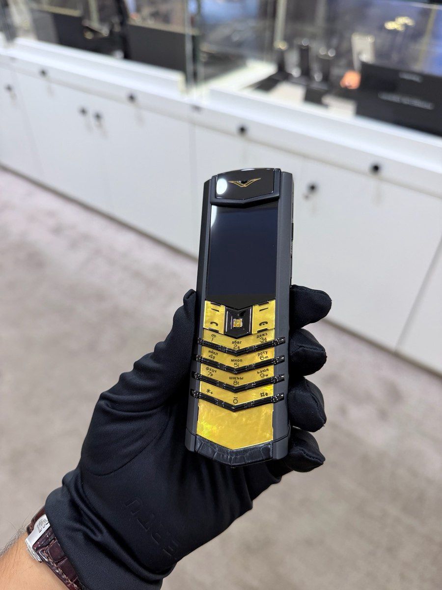 Vertu Signature S Design Sapphire Yellow Gold Black Alligator 4GB — Smartfonlar, Bakı (2)