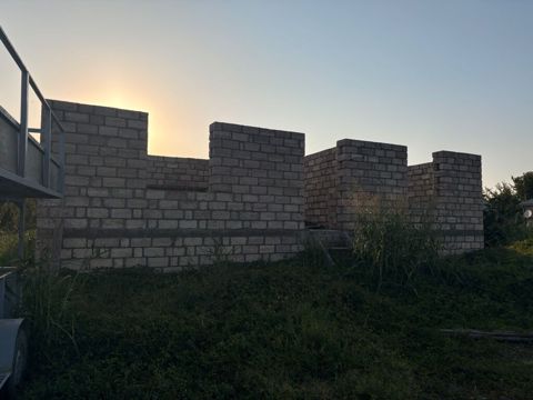 Tikinti üçün natamam daş ev karkası - Material: keyfiyyətli daş
