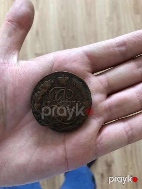 Antik kolleksiya sikkəsi, üzərində 1773 tarixi görünür. Sikkənin bir — Masazır