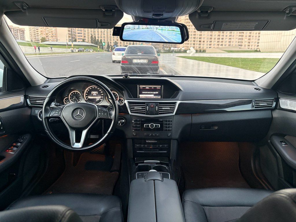 Mercedes E 200, 1.8 L, 2012 il, 239 525 km — Avtomobillər, Bakı (12)