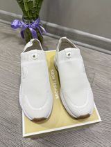 Michael Kors qadın slip-on idman ayaqqabısı. Ağ rəngli, nəfəsalan tor — Mallar