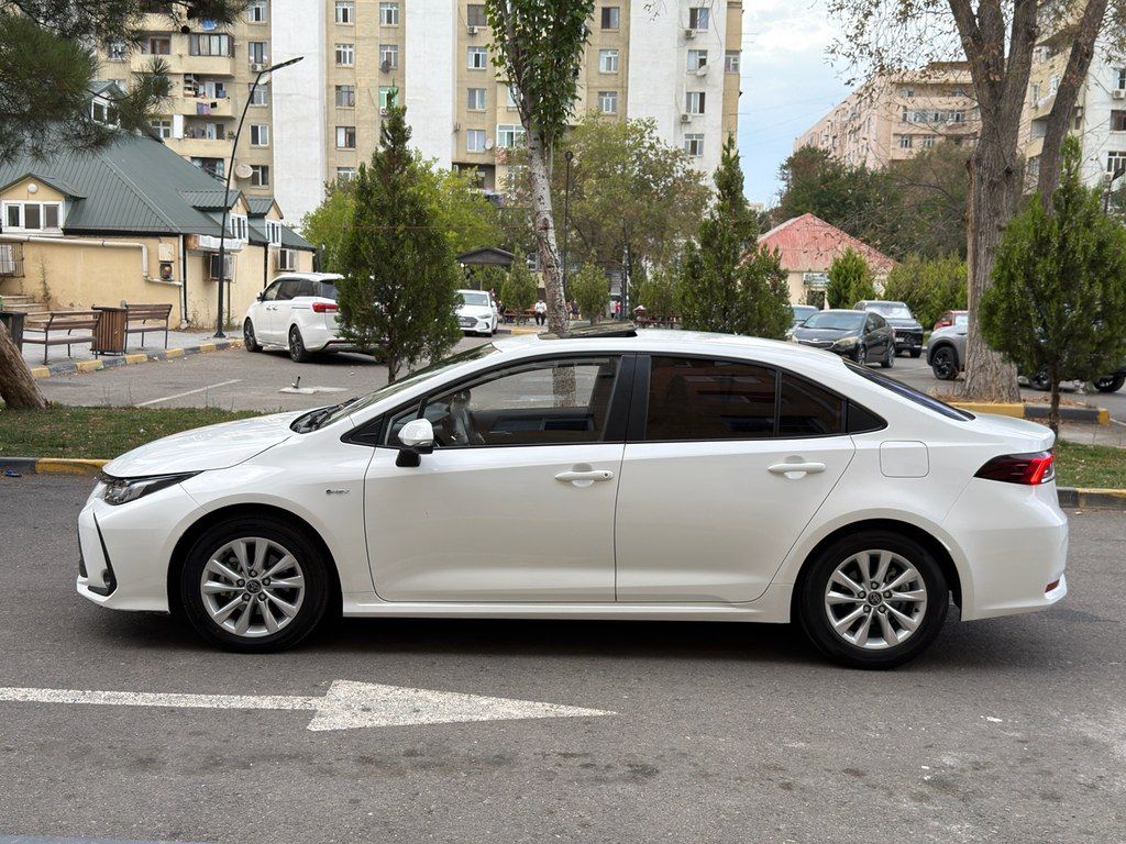 Toyota Corolla, 1.8 L, 0.85 kWh, 2024 il, 54 000 km — Avtomobillər, Bakı (7)