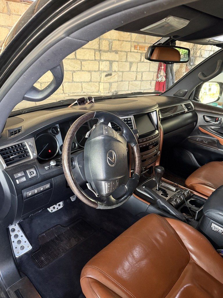 Lexus LX 570, 5.7 L, 2014 il, 315 000 km — Avtomobillər, Bakı (9)