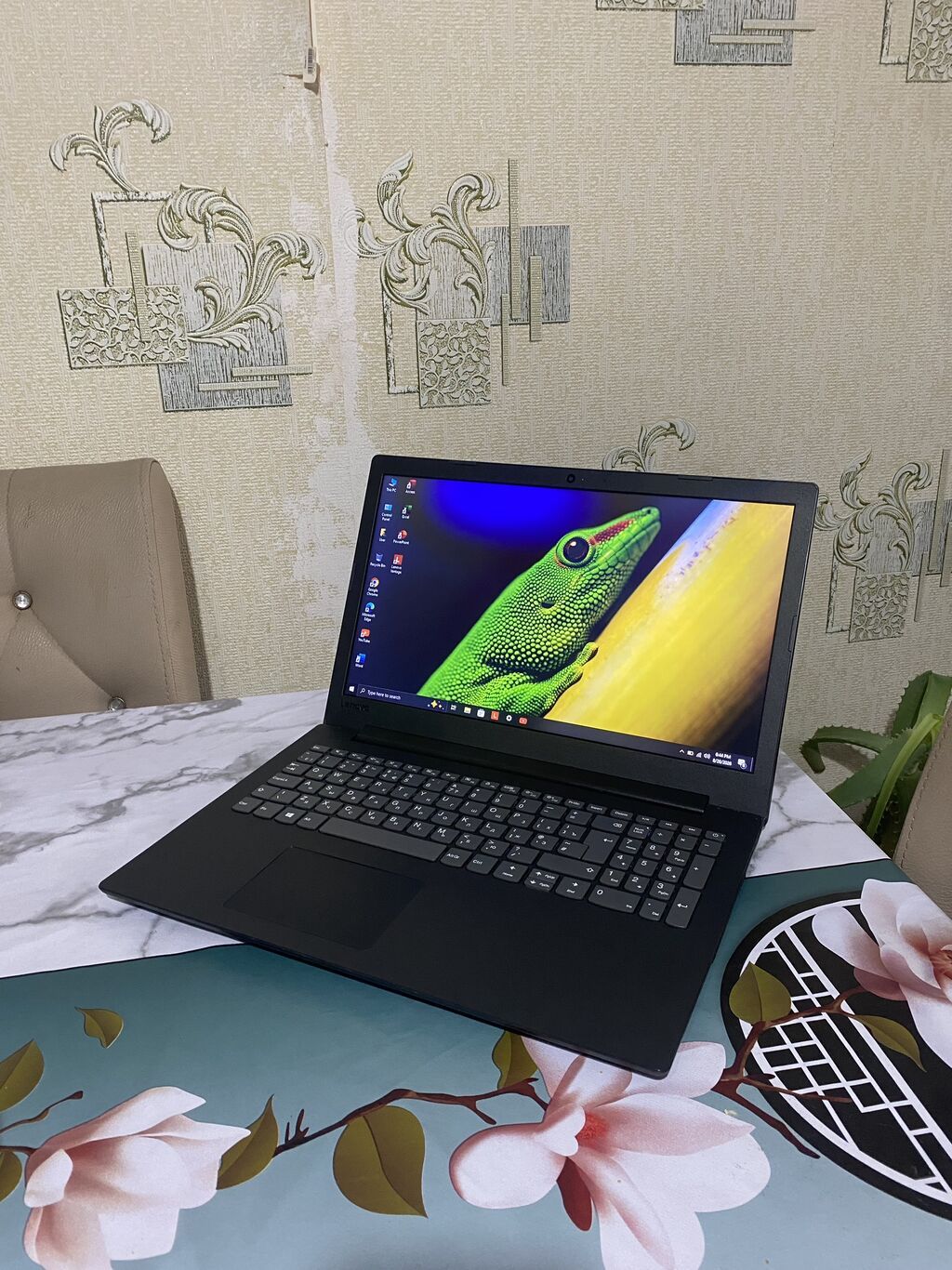 İşlənmiş Lenovo IdeaPad, 15.6 ", Intel Core i3, 512 GB, Ünvandan götürmə, Ödənişli çatdırılma, Rayonlara çatdırılma — Lenovo, Bakı