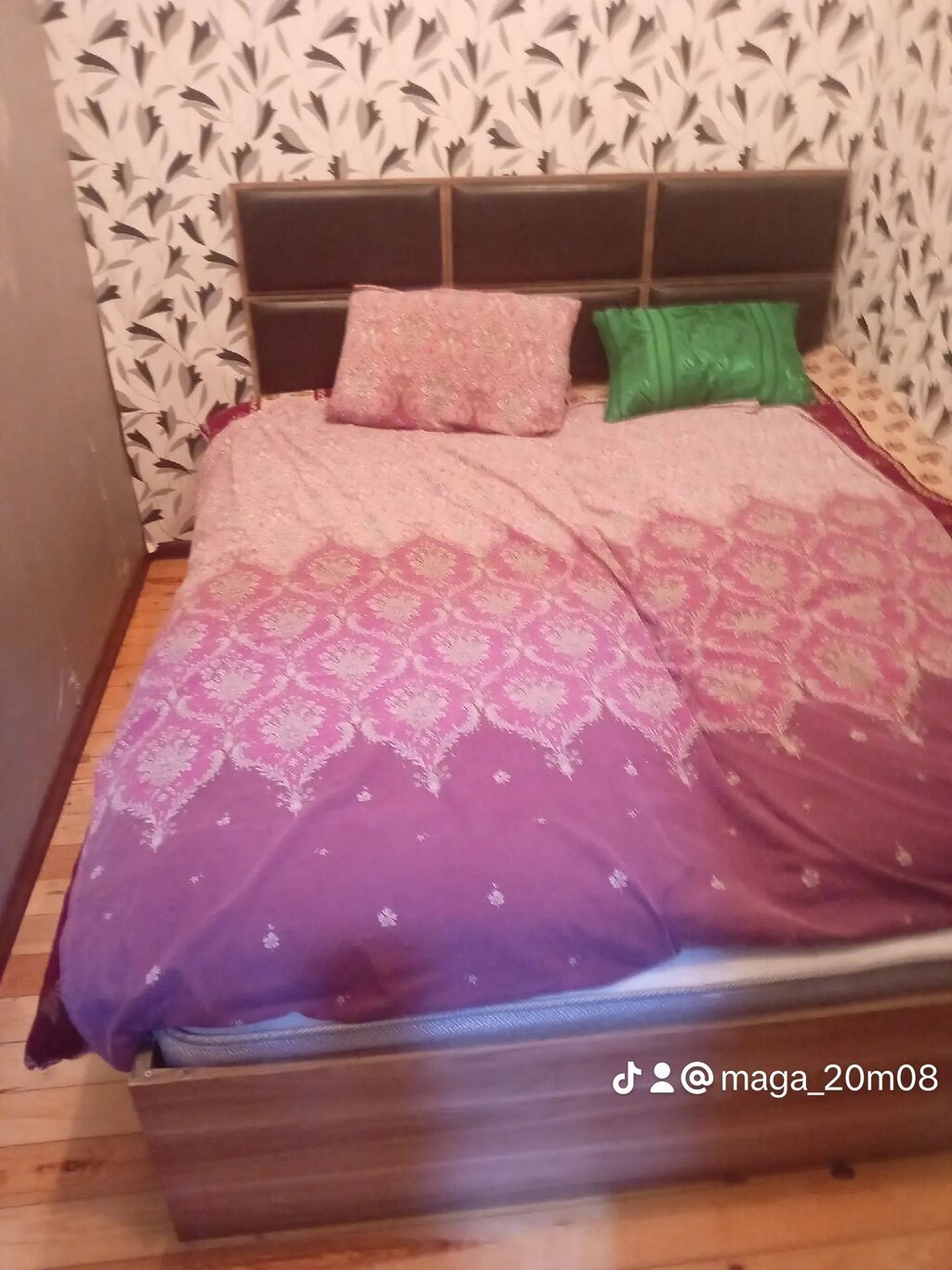 Satılan məhsullar ev üçün müxtəlif mebel və məişət əşyalarından ibarət — Mebel, Xırdalan (10)
