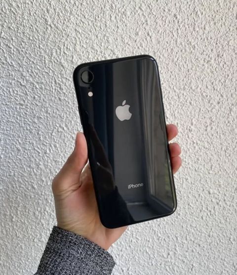 IPhone Xr, 64 GB, Qara, Barmaq izi, Simsiz şarj, Face ID