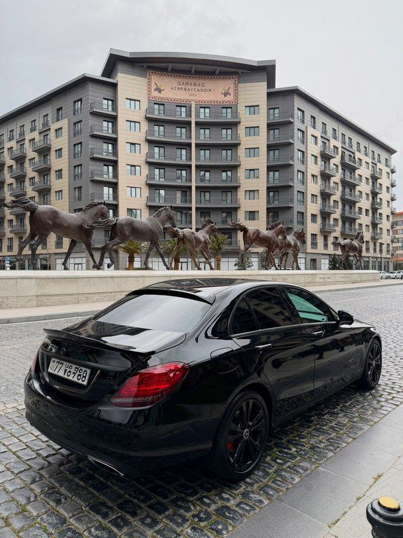 Mercedes C 300, 2.0 L, 2019 il, 173 000 km — Avtomobillər, Bakı (5)