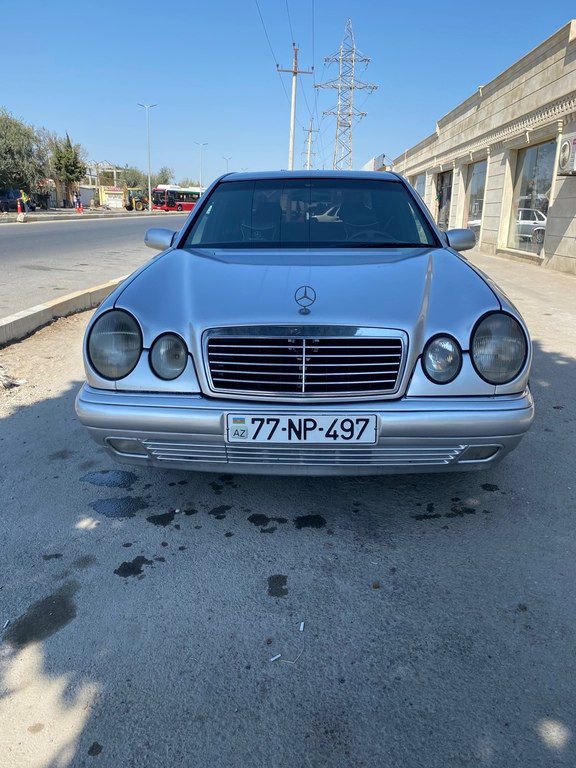 Mercedes E 230, 2.3 L, 1996 il, 404 444 km — Avtomobillər, Sumqayıt (3)