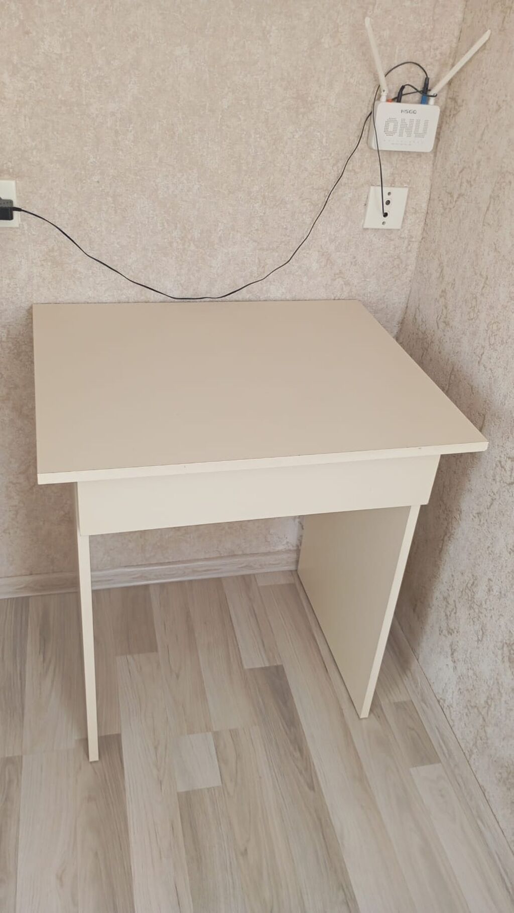 Dördbucaq masa, Stulsuz, Polkasız, Siyirməli — Mebel, Bakı (3)