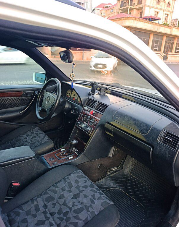 Mercedes C 220, 2.2 L, 2000 il, 51 600 km — Avtomobillər, Bakı (6)