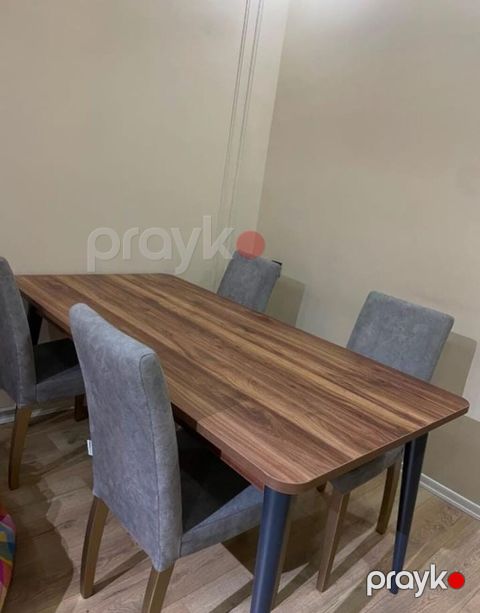 Masa desti 4stulnan 180 azn satilir‼️masa acilmir olcu 1.80 unvan hezi