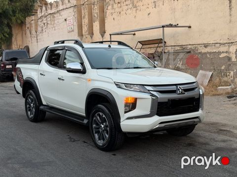 Mitsubishi L200, 2.4 L, 2023 il, 103 000 km