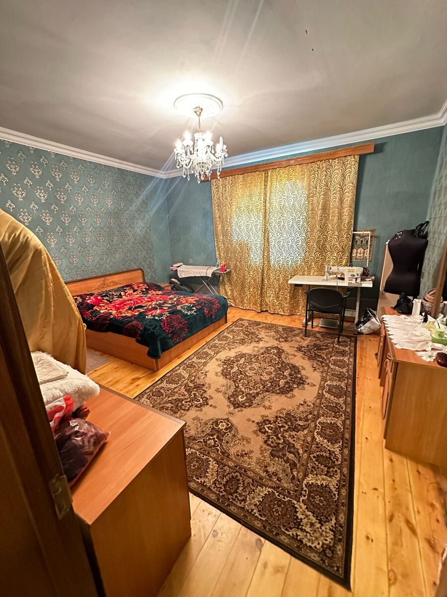 Həyət evi, Qaraçuxur qəs. — Ev, villa, Bakı