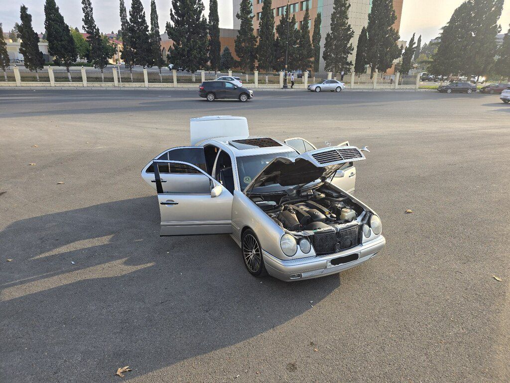 Mercedes E 240, 2.4 L, 1998 il, 345 000 km — Avtomobillər, Gəncə (2)