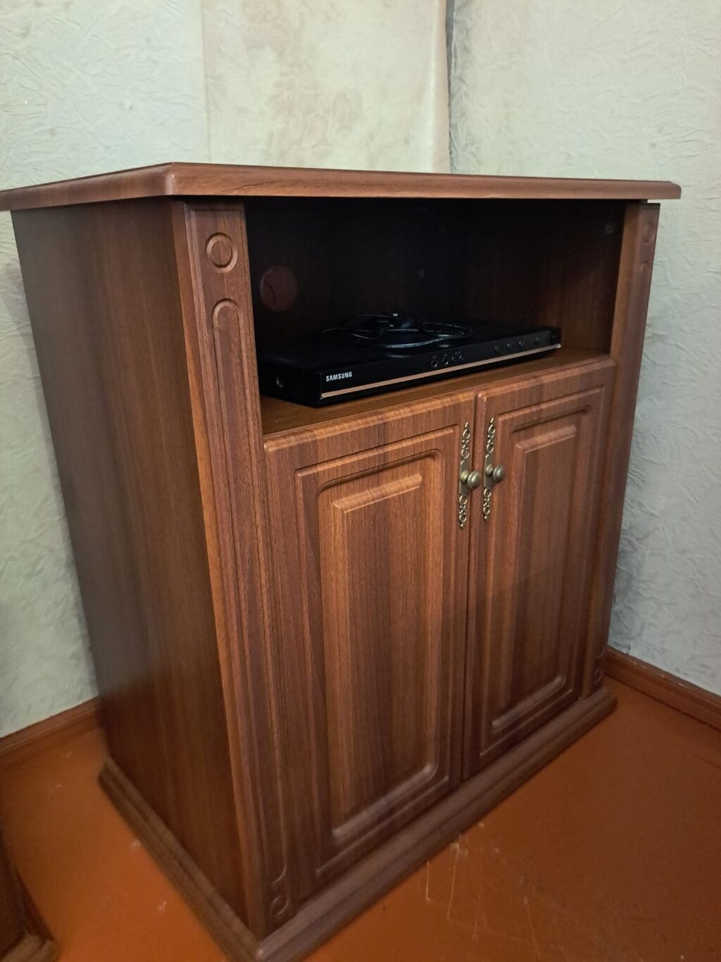 Qonaq otağı üçün klassik üslubda mebel dəsti. Dəstə böyük — Mebel, Digah (2)
