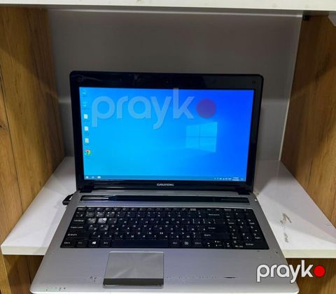 Grundig noutbuk Xüsusiyyətlər: - Ekran: təxmini 15.6" LED, HD qətnamə