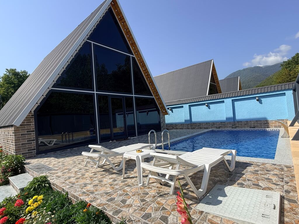 Hovuzlu və geniş həyətli A-frame tipli günlük villa təqdim olunur — Daşınmaz əmlak, Qəbələ (8)