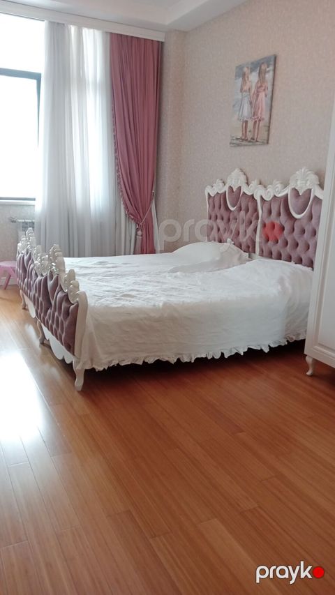 ✅2 eded kravat cutu 300 manata tecili satılır matras daxil