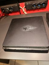 PlayStation 4 Slim — Электроника