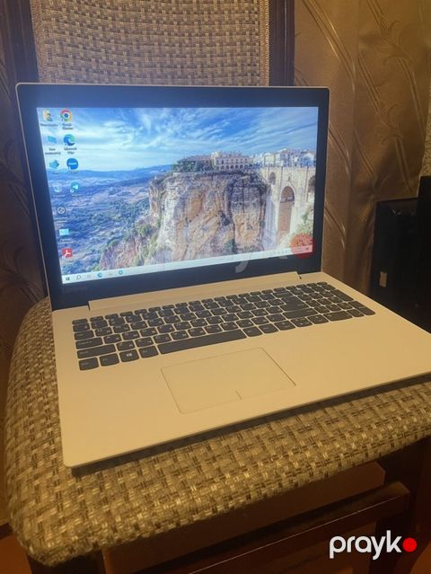 Lenovo ideapad Ela veziyetde ag rengde siniqsiz catsiz problemsiz — Digah