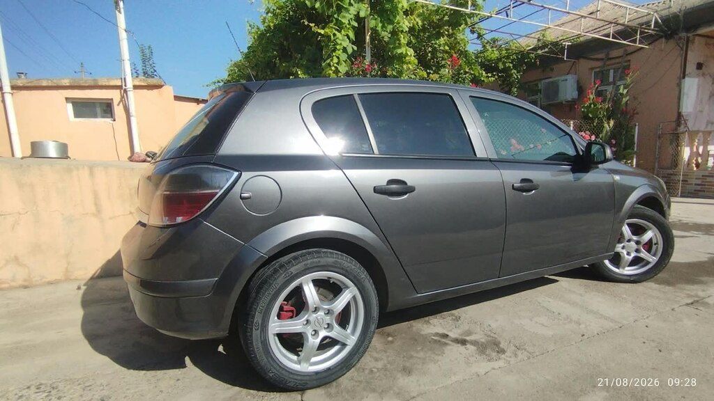 Opel Astra, 1.4 L, 2010 il, 269 000 km — Avtomobillər, Qazax (10)